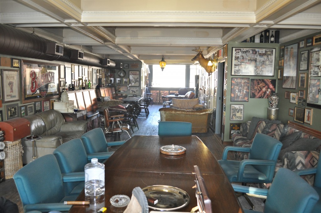 Castro's Back Room Cigar Shop (Nashua, NH)